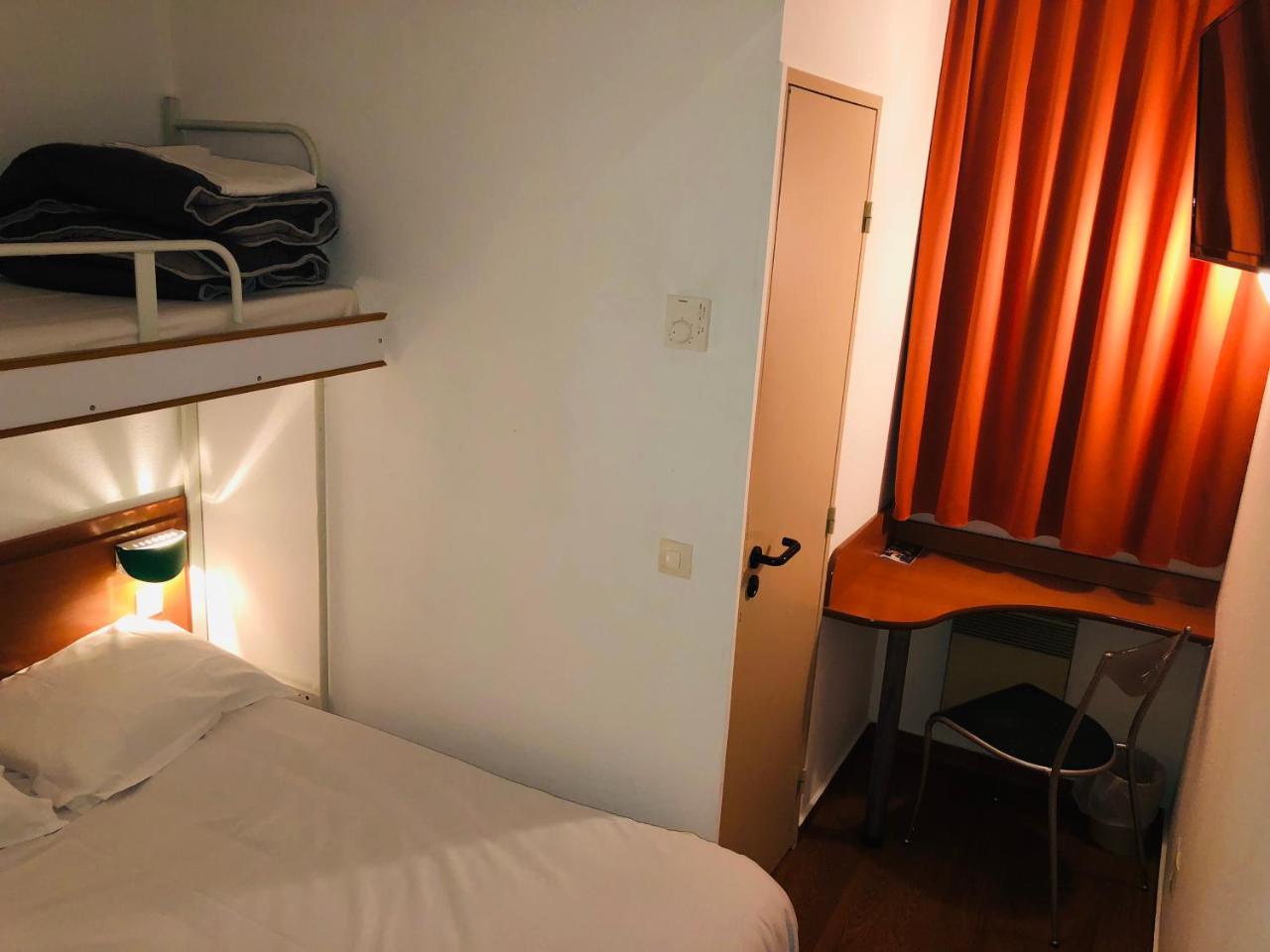 Promotel Bourg-En-Bresse Hotel 2*