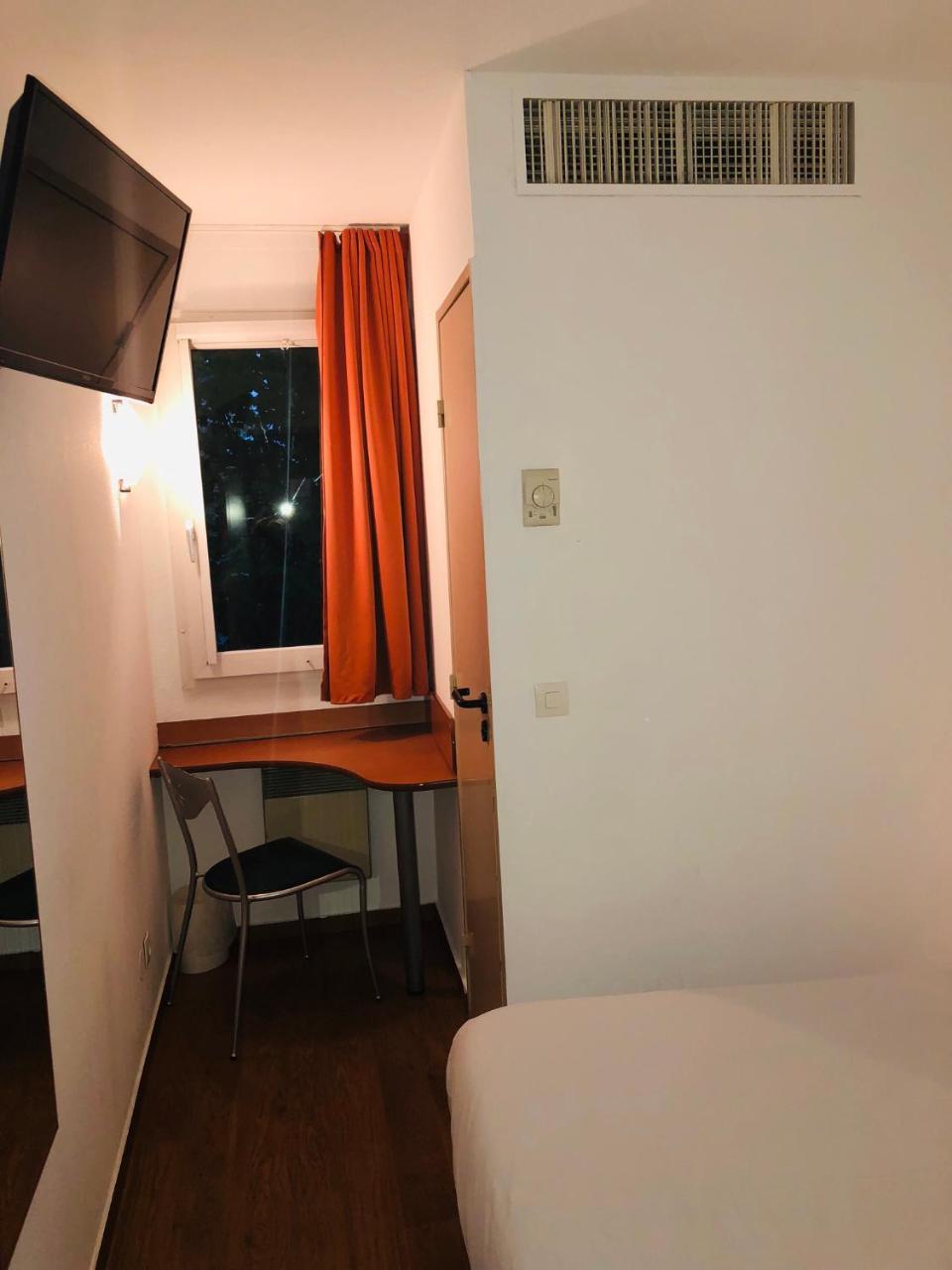Hotel Promotel Bourg-En-Bresse 2*