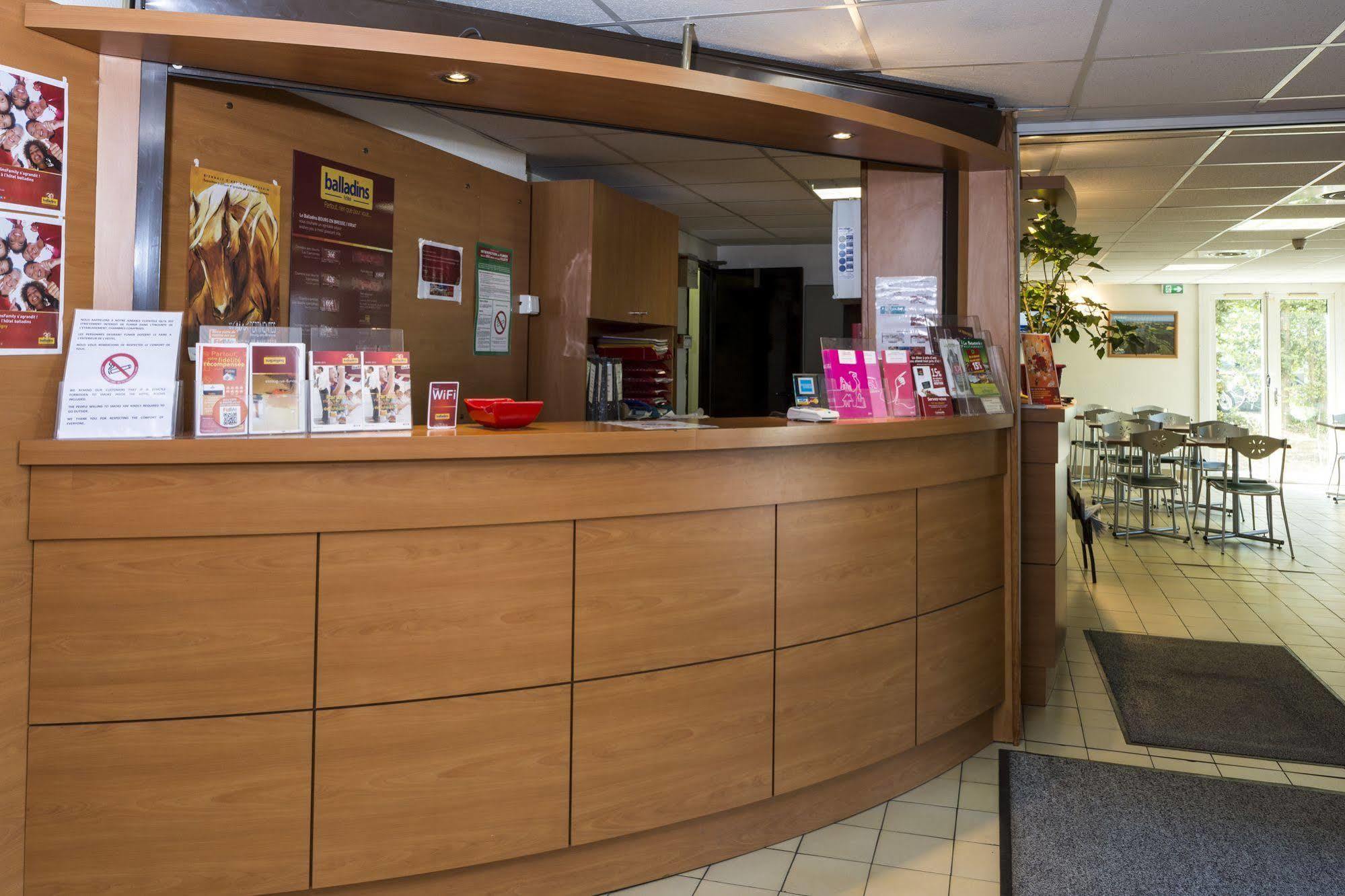 Promotel Bourg-En-Bresse Hotel 2*